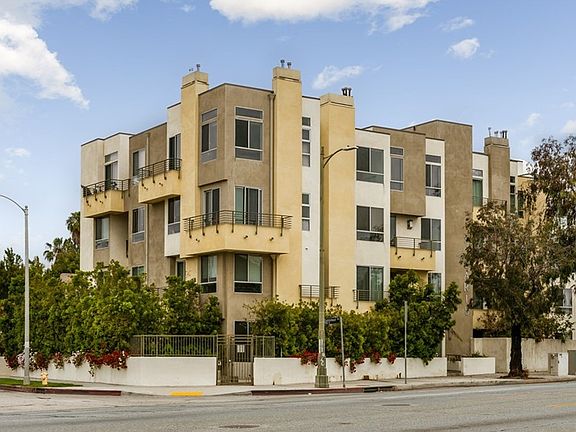 2nd image of 5525 W Olympic Blvd Unit 202