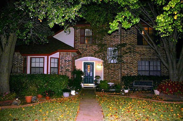 1st image of 1505 Livingston Dr