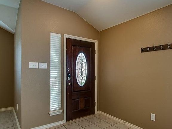 2nd image of 3103 Bryce Dr