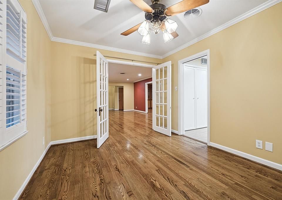 5203 Holly St, Bellaire, TX 77401 Zillow