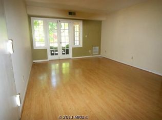 5909 Prince James Dr SUITE 13, Springfield, VA 22152