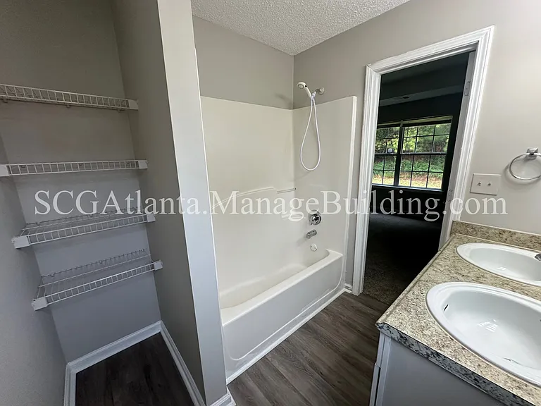 154 Willow Springs Ln — Photo 9