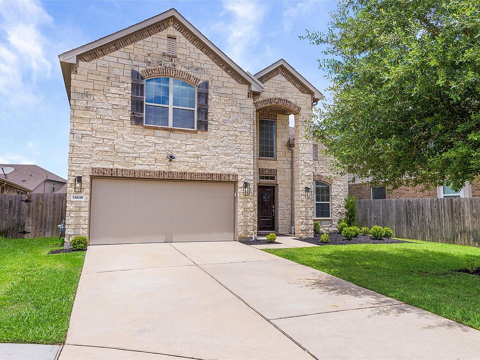 1st image of 15638 Kensington Bluff Dr