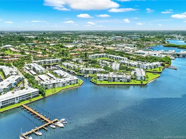 1950 SW Palm City Rd, Stuart, FL