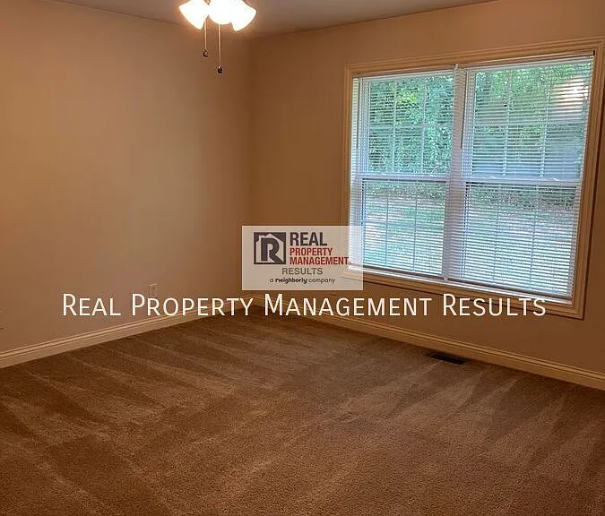 5119 Hidden Lake Dr — Photo 8