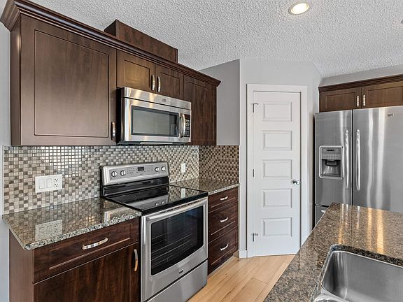 5th image of 164 Summerstone Ln
