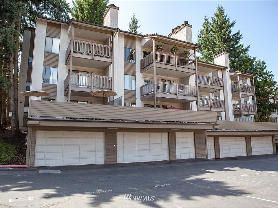 1st image of 10410 NE 32nd Pl #D101