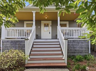 Dumar, Seattle, WA 98106