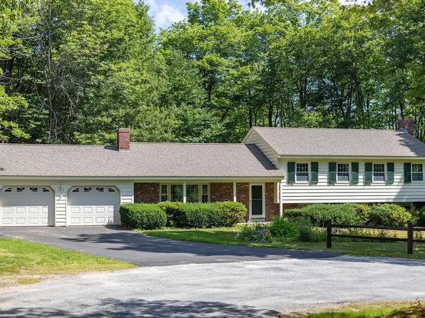 155 Job Seamans Acres, New London, NH 03257
