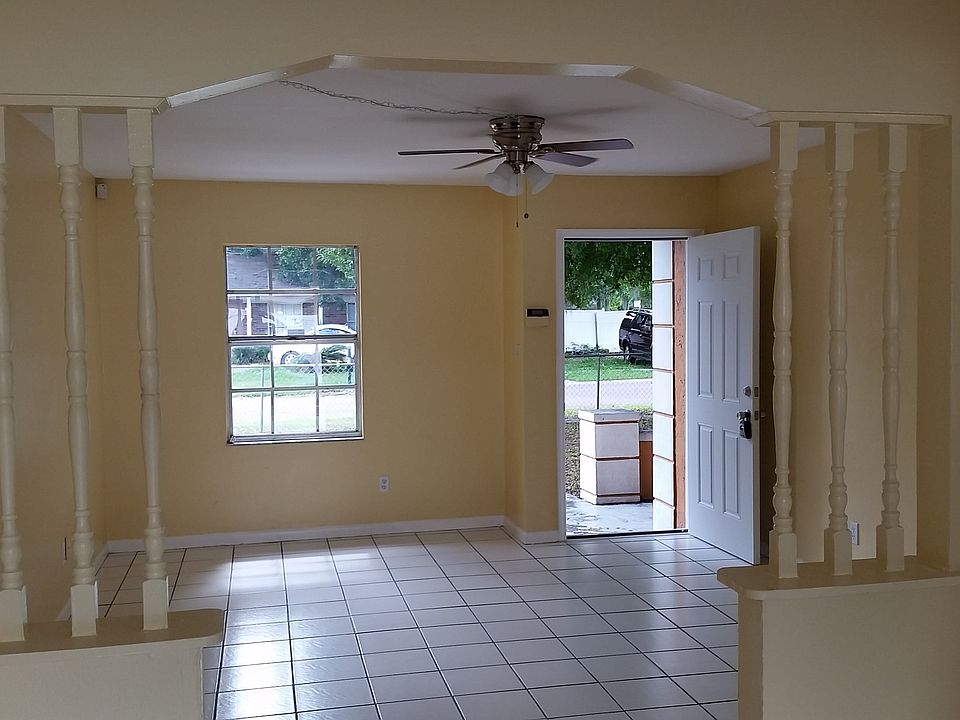 1st image of 1002 Coconut Dr