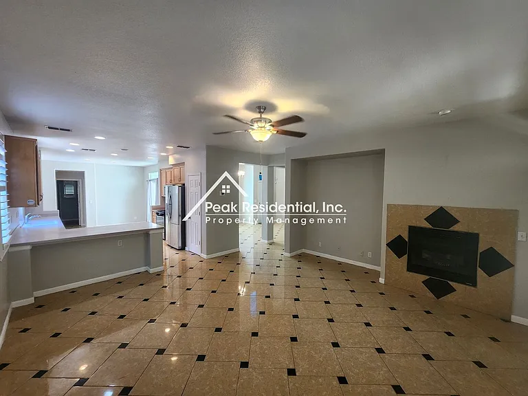 1119 Green Ridge Dr — Photo 7