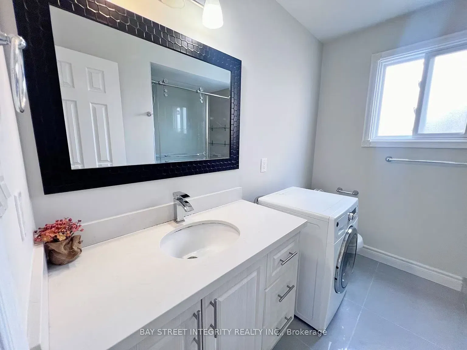 1 bed, $1,050 — Photo 4