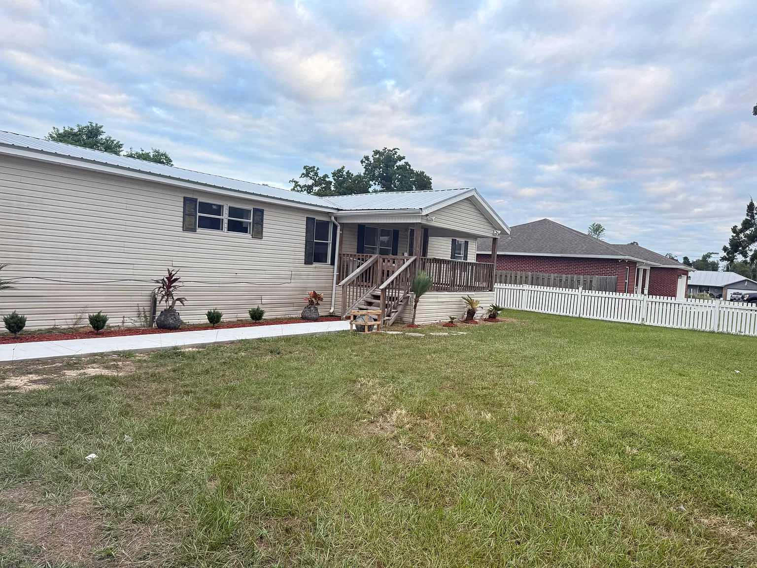 4 bed, 1820 sqft, $1,850 — Photo 4