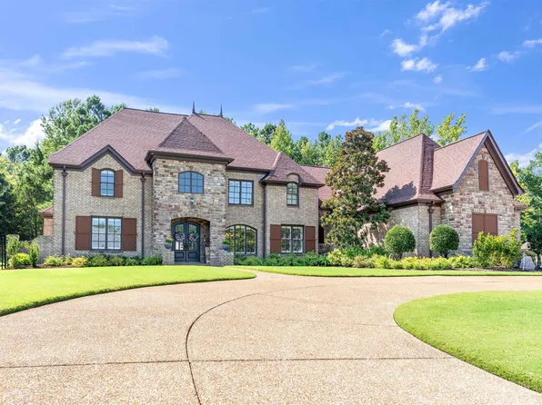 105 Aston Brook Cv, Eads, TN 38028