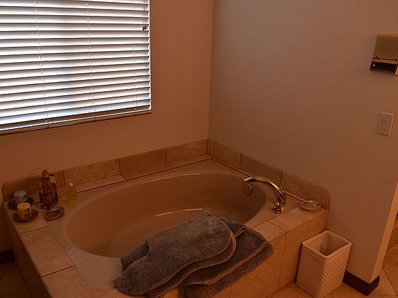 4th image of 1144 La Sombra Dr