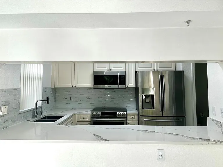 6500 W Sample Rd #6500 — Photo 10