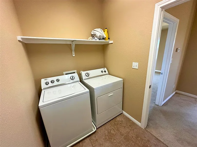 321 Braylen Cv — Photo 21