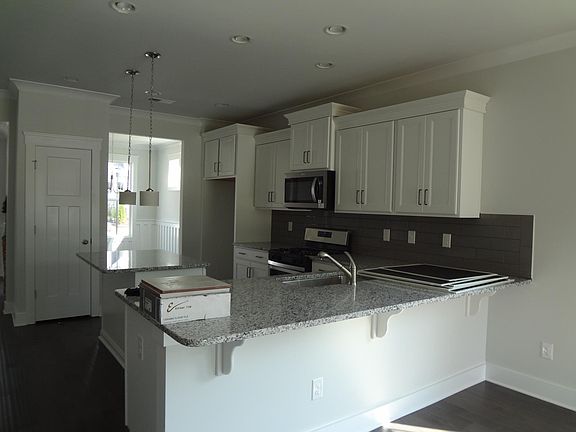 Kitchen : Refrigerator will be installed ( Stainless Steel + French Door)