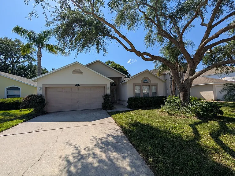 1049 Macon Dr — Photo 9