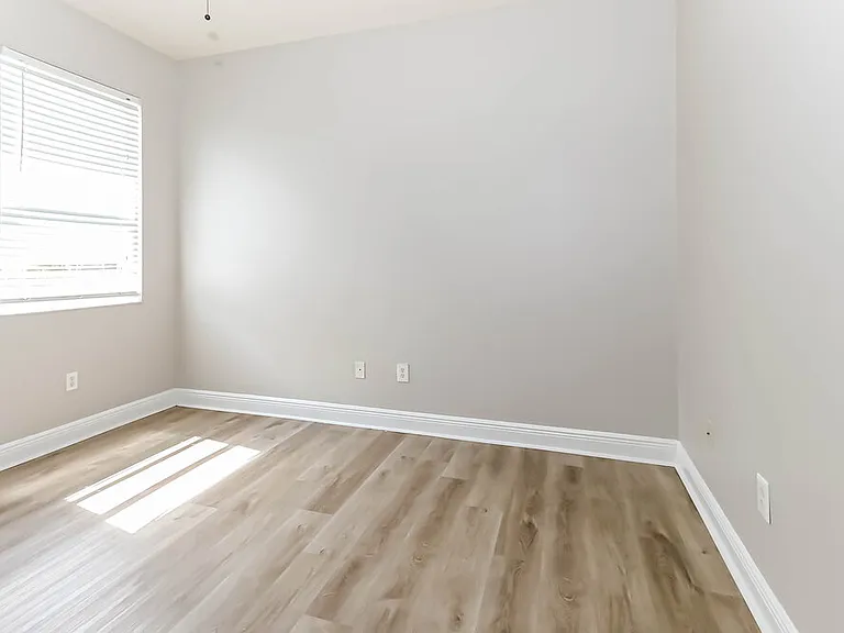 1755 Palisades Dr — Photo 12