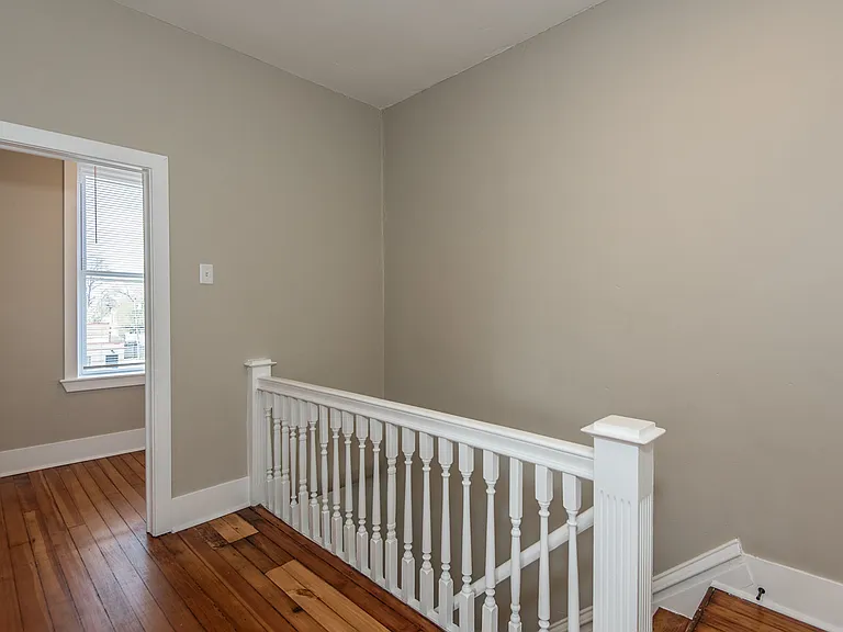 4361 Gibson Ave #2F — Photo 9