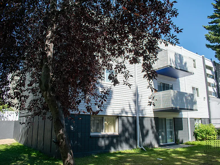 7107 Elbow Dr SW — Photo 20