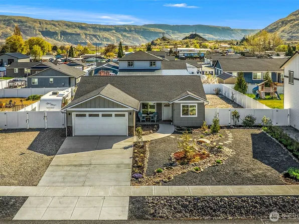 440 Margaux Loop, Malaga, WA 98828