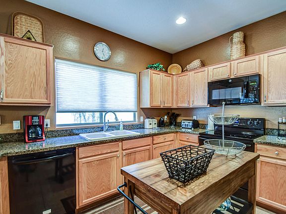 2nd image of 28000 N Quartz Dr