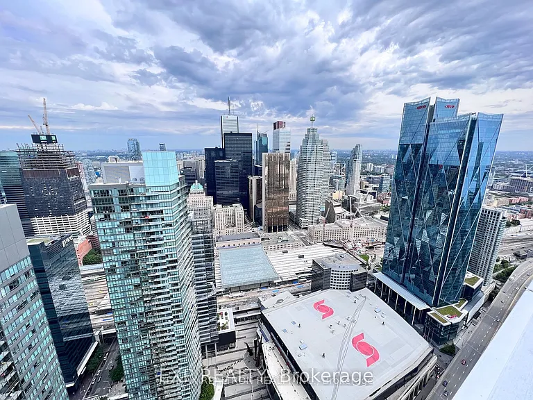 100 Harbour St #6302 — Photo 2