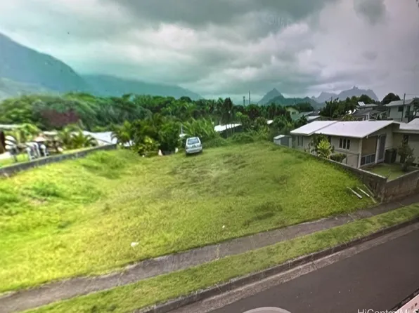 47-431 Hoopala St, Kaneohe, HI 96744