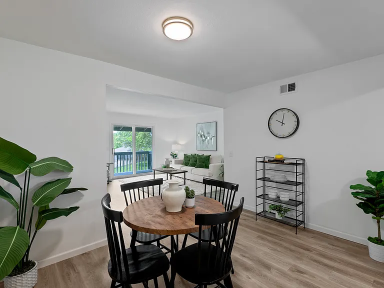 1733 Gascony Parc Dr #1733 — Photo 6
