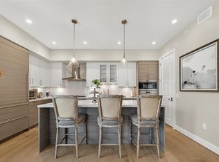 2047 Westcreek Ln UNIT 608, Houston, TX 77027