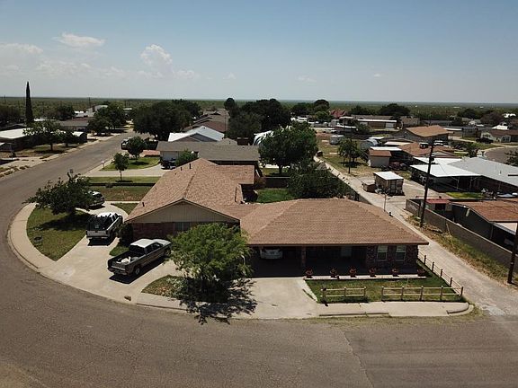4th image of 100 Lena Dr