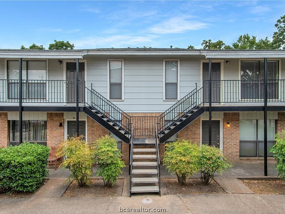 2403 Pedernales Dr #C