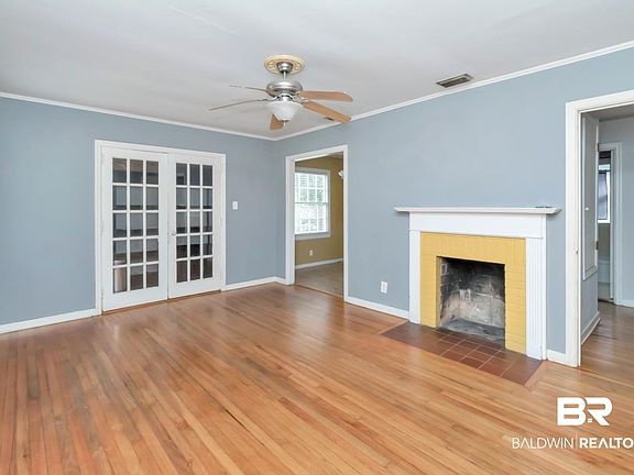2nd image of 212 Morgan Ave