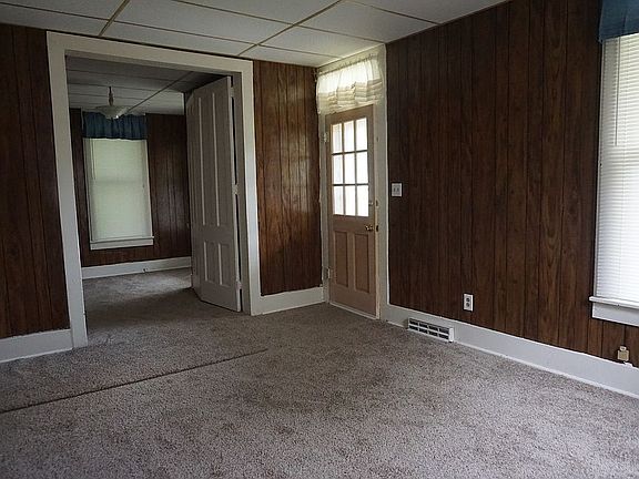 3rd image of 520 N William St