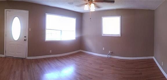 5th image of 506 W Wyoming Dr