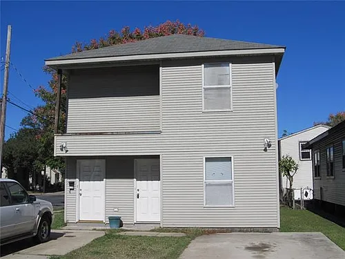 400 Park Blvd Photo 1