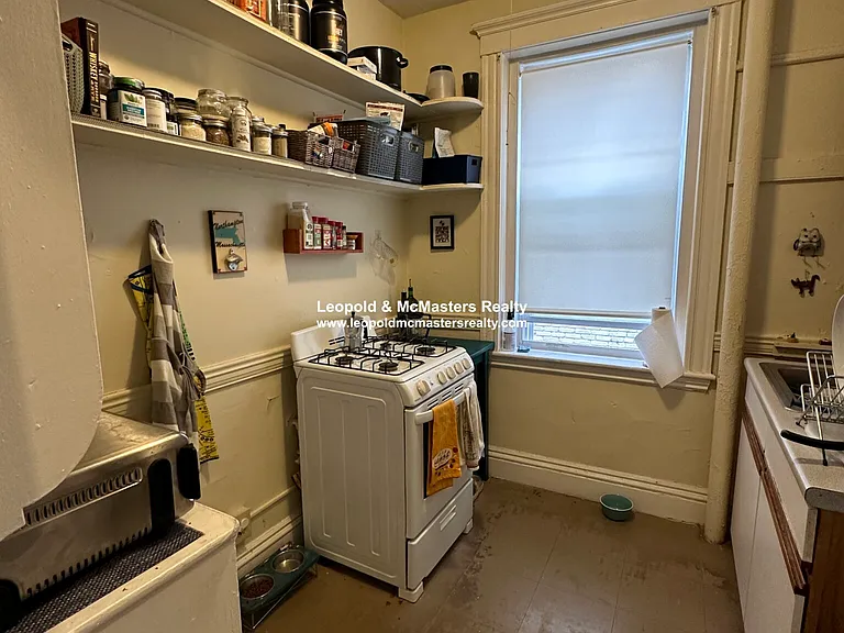Kelton Street Apartments — Photo 50