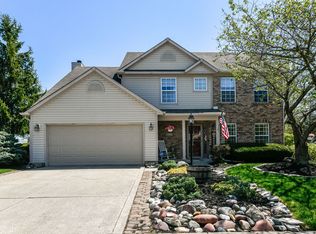 8313 Crystal Pointe Ln, Indianapolis, IN