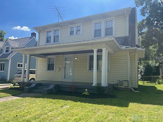 1st image of 417 Sandalwood Dr