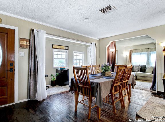 4th image of 643 Karen Ln
