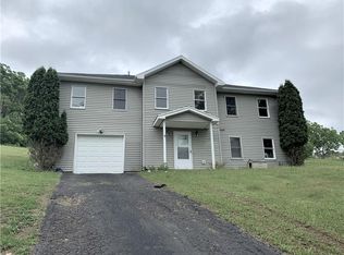 5 Old Meadow Ct, Livonia, NY 14487