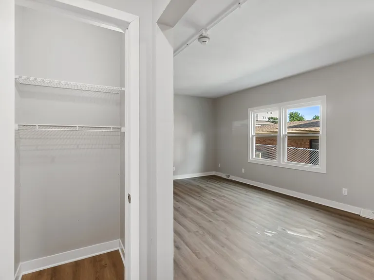 307 Lynn Ave #302 — Photo 4