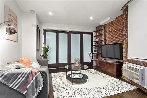 Sold by Maz Group NY | media 6