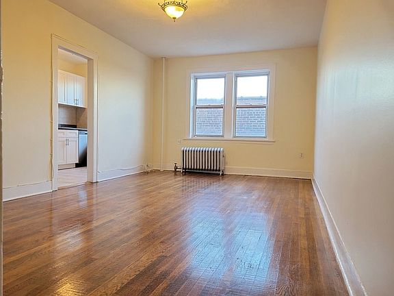3rd image of 2079 32nd St APT C4