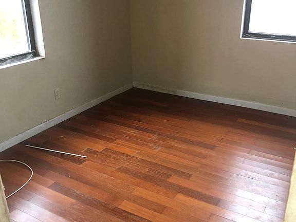 2nd image of 1601 W Susquehanna Ave #3