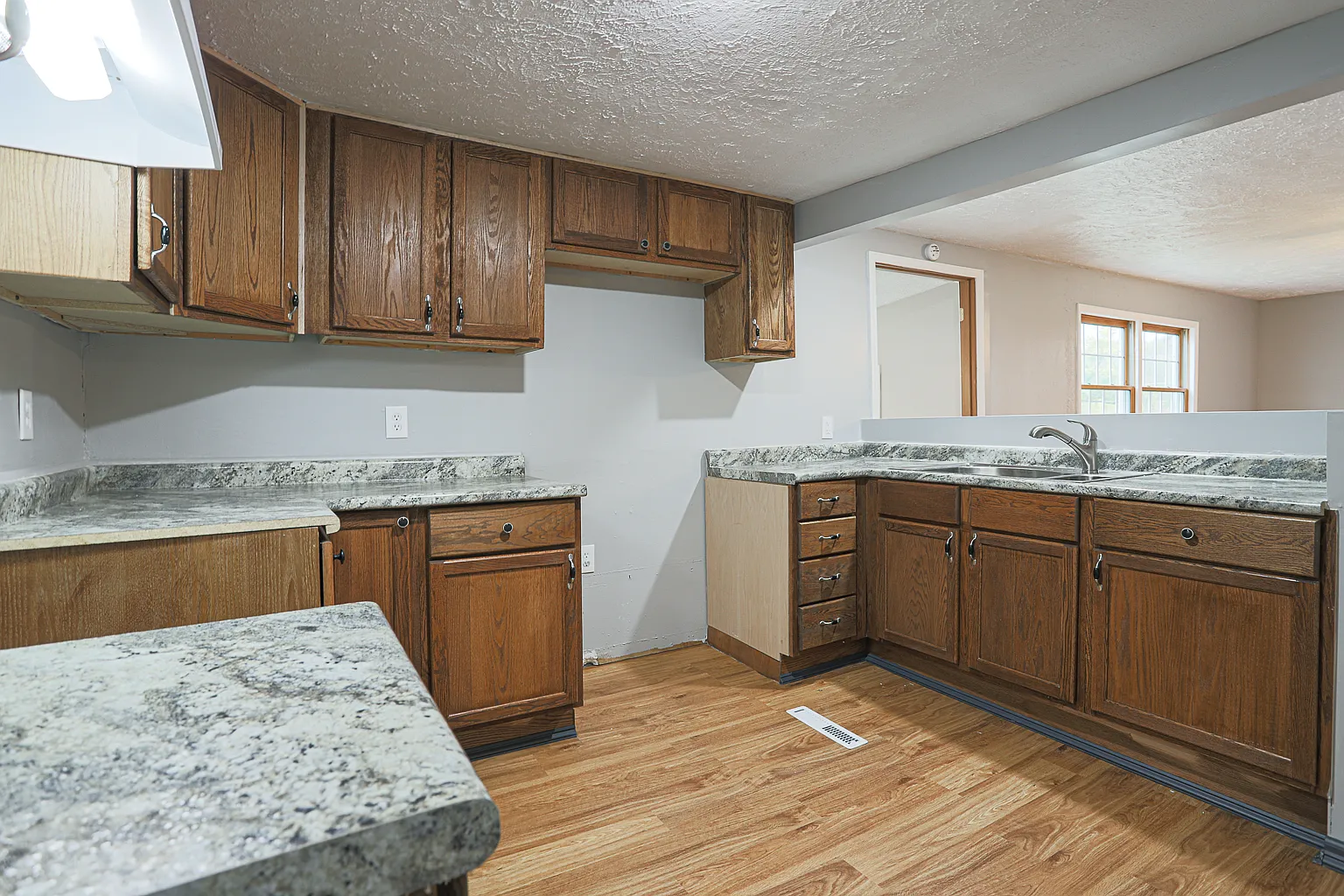 3340 Forest Lawn Omaha, Ne 68112 — Photo 4