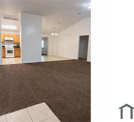 2nd image of 4 Dogwood Trail Pl