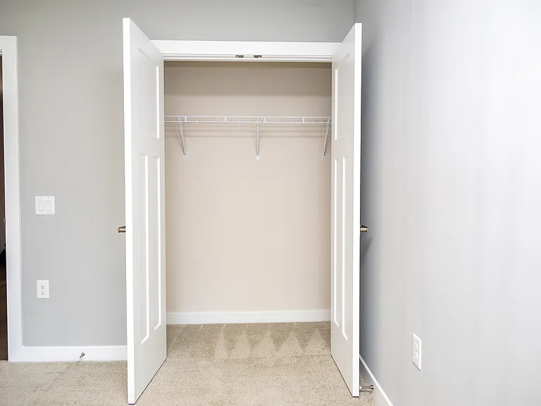 3093 Edgehill Dr — Photo 6